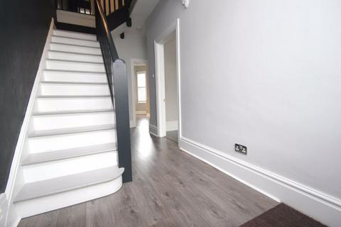 28 Elderton Road, Westcliff-on-sea, SS0 8AQ