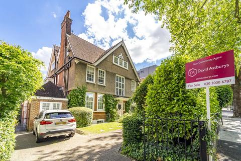 Flat 2, 60 Shepherds Hill, London, N6 5RN
