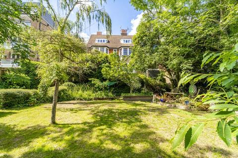 Flat 2, 60 Shepherds Hill, London, N6 5RN