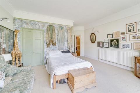 Flat 2, 60 Shepherds Hill, London, N6 5RN
