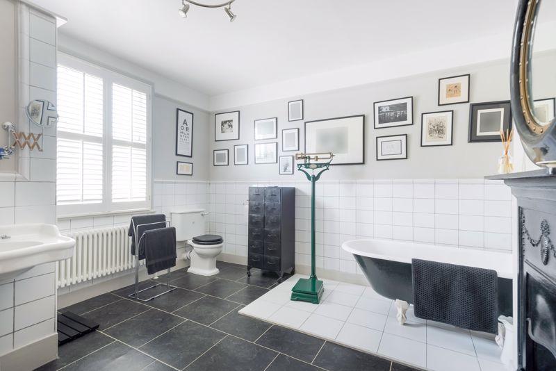 Family bathroom