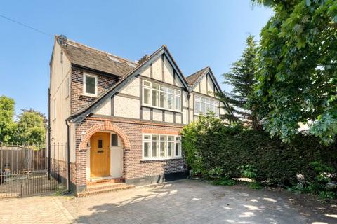 70 Esher Road, East Molesey, KT8 0AD