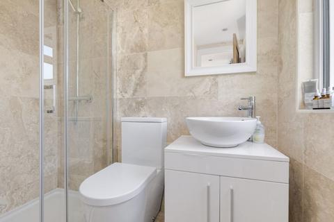 70 Esher Road, East Molesey, KT8 0AD
