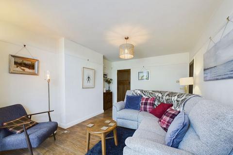 21 Cross Road, Tadworth, KT20 5ST