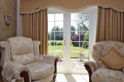 391c Ham Green, Holt, Trowbridge, BA14 6PZ
