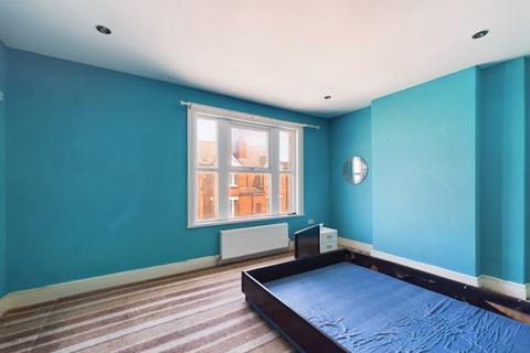 228 Linden Road, Gloucester, GL1 5JE