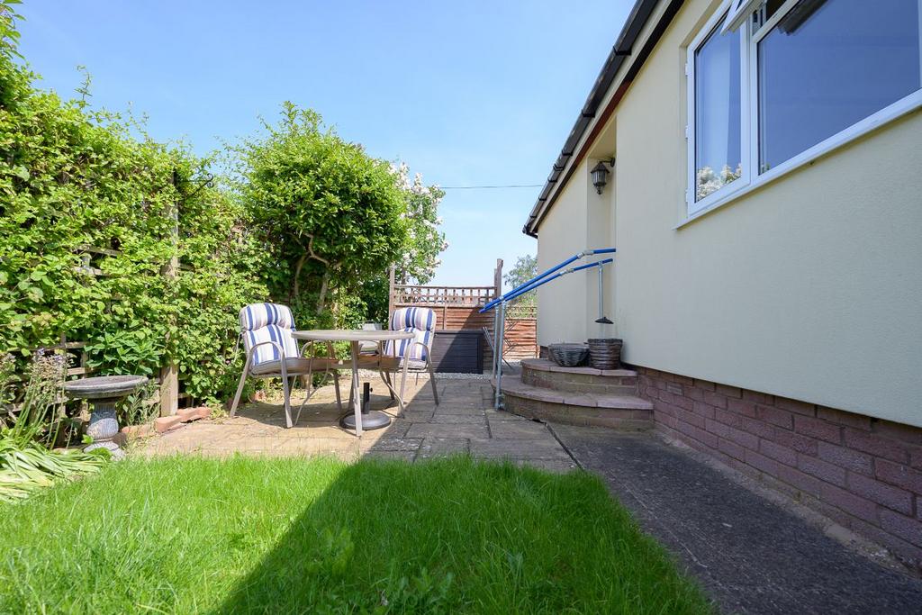 14 Vine Tree Park, RossonWye. 2 bed park home for sale £149,950