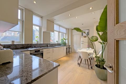 4 bedroom apartment for sale, Tite Street, London, SW3