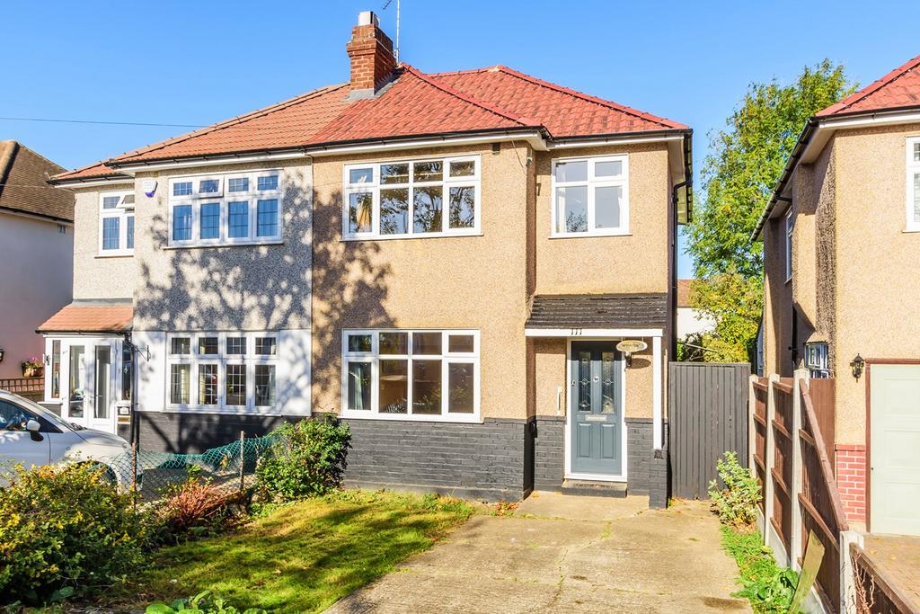Wyncham Avenue, Sidcup, DA15 3 bed semidetached house £435,000