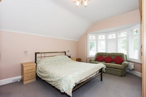 187 Burnt Oak Lane, Sidcup, DA15 9BW