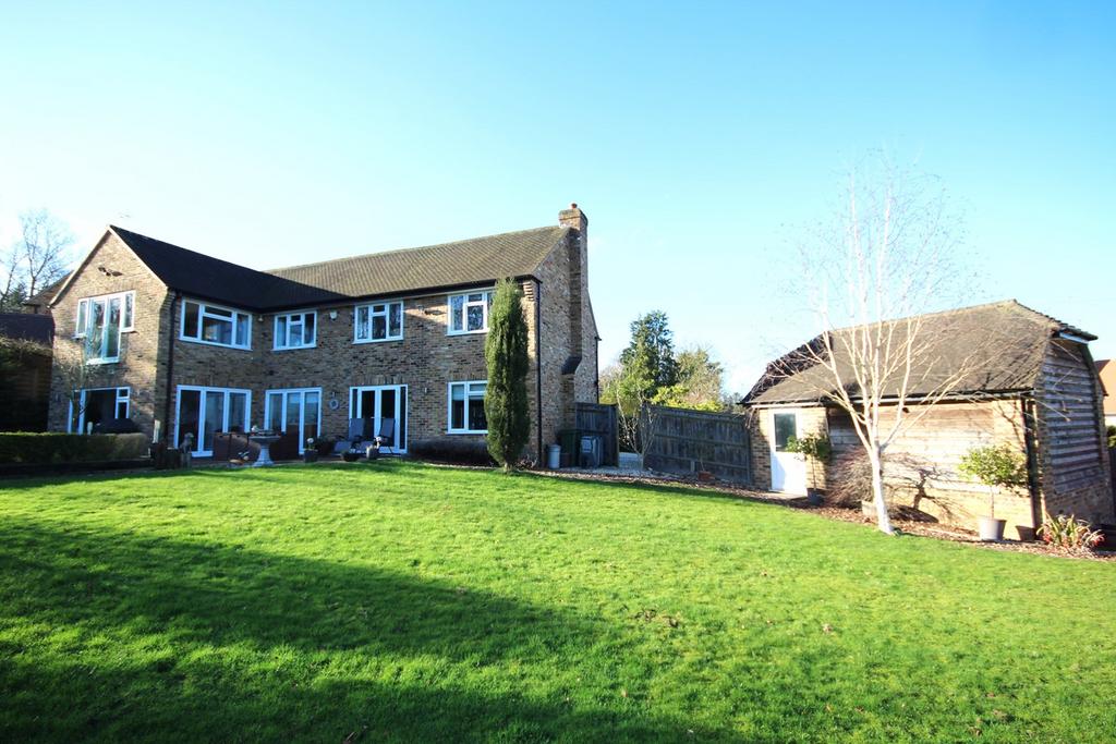 Bakers Wood, Denham UB9 4 bed detached house for sale £1,295,000