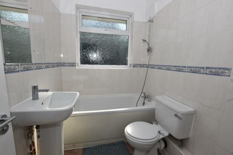 3 bedroom semi-detached house to rent, Barnes Hill, Birmingham