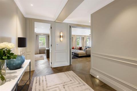 2 bedroom apartment for sale, Empire House, Thurloe Place, SW7