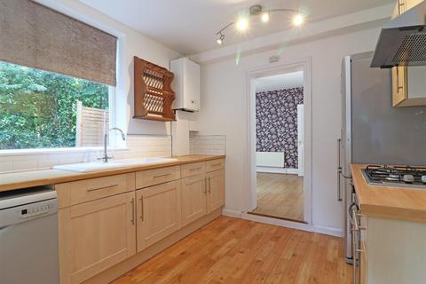 1 Brighton Terrace, Redhill, RH1 6EU