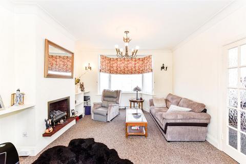 63 Bridge End, London, E17 4ER
