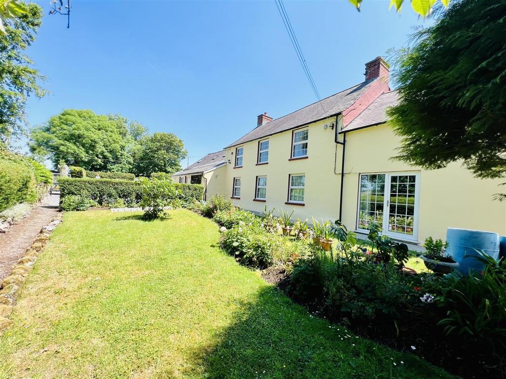 Gwynfe, Llangadog 4 bed property with land £595,000