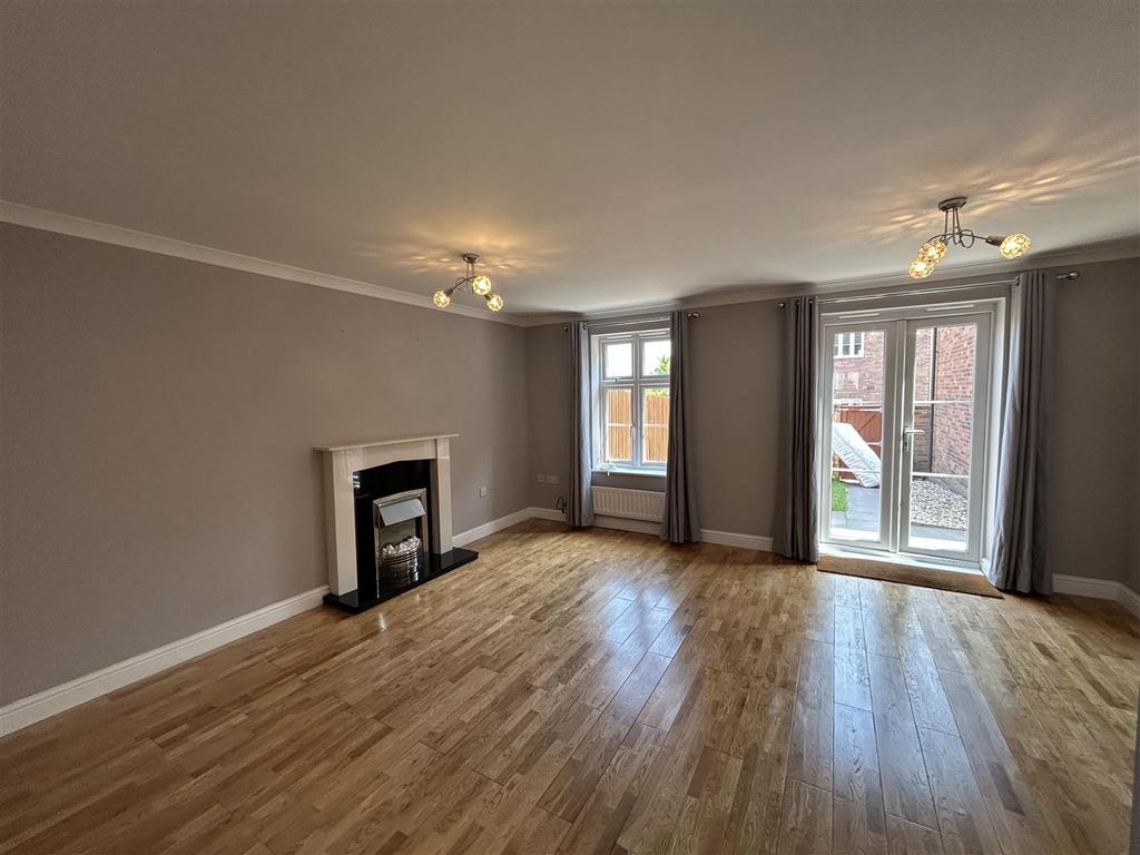Cefn Glas Road, Cefn Glas, Bridgend... 3 bed semidetached house £950