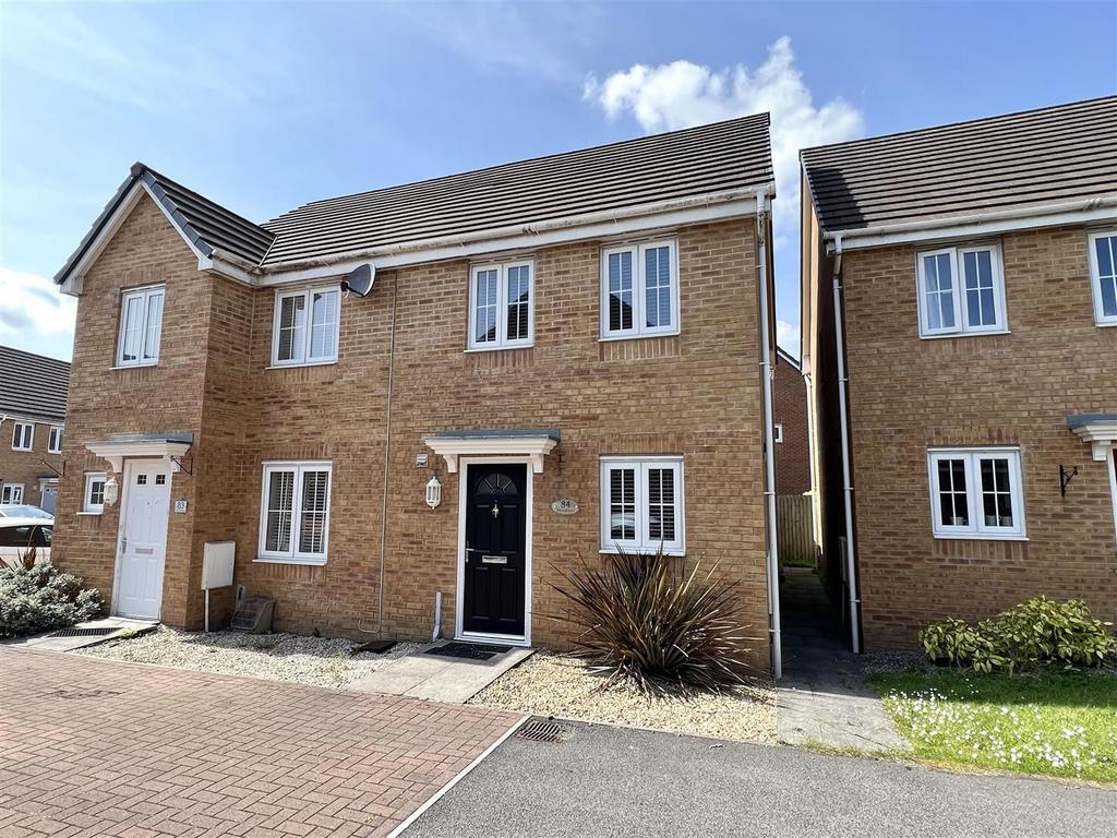 Ffordd Maendy, Sarn, Bridgend... 2 bed semidetached house £129,950