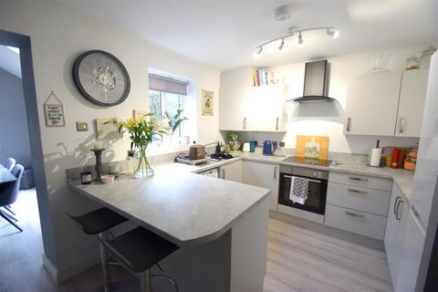 9 Bron Hafod, Bridgend, CF31 5DL