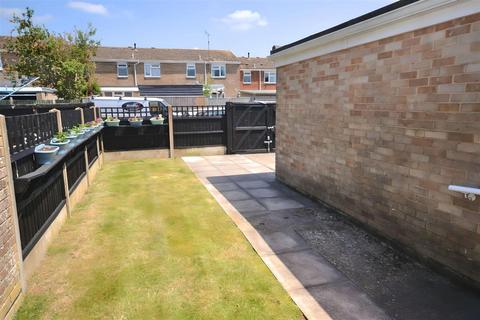 9 Caesar Green, Dorchester, DT1 2RJ