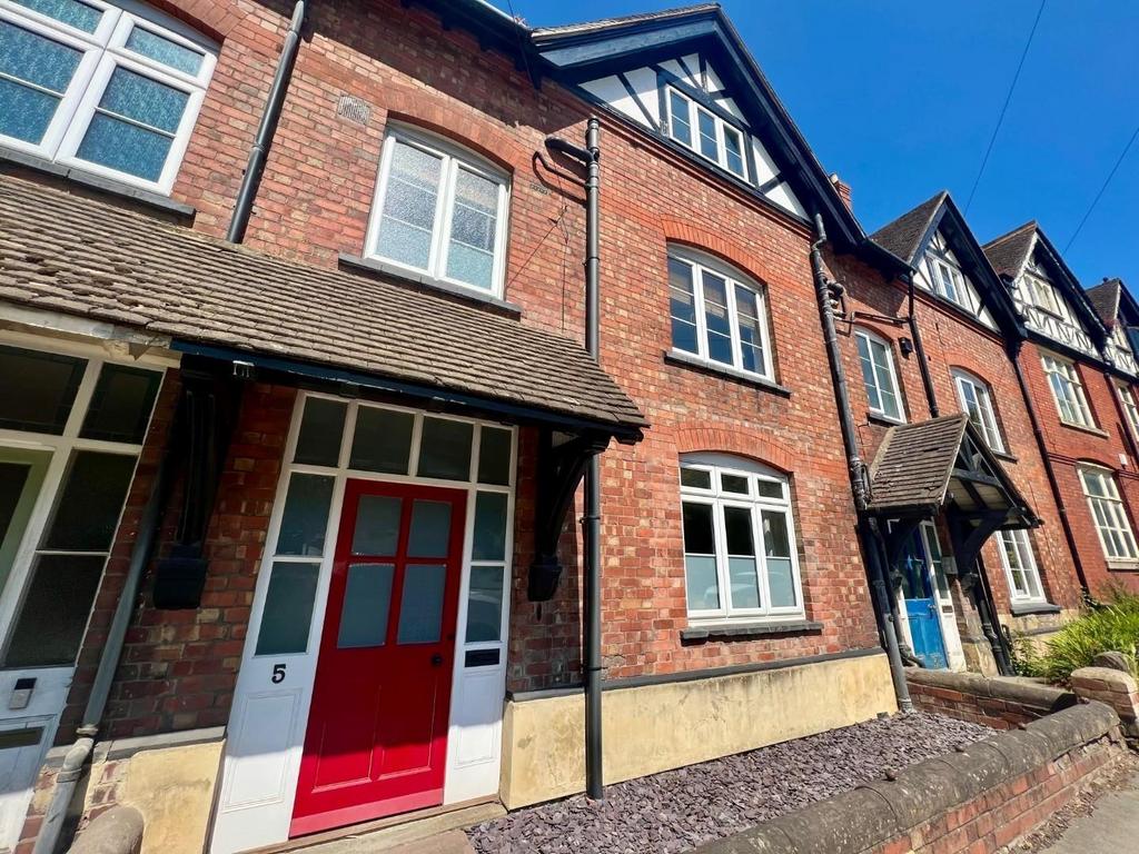 Bull Pitch, Dursley, GL11 4NG 4 bed terraced house £450,000