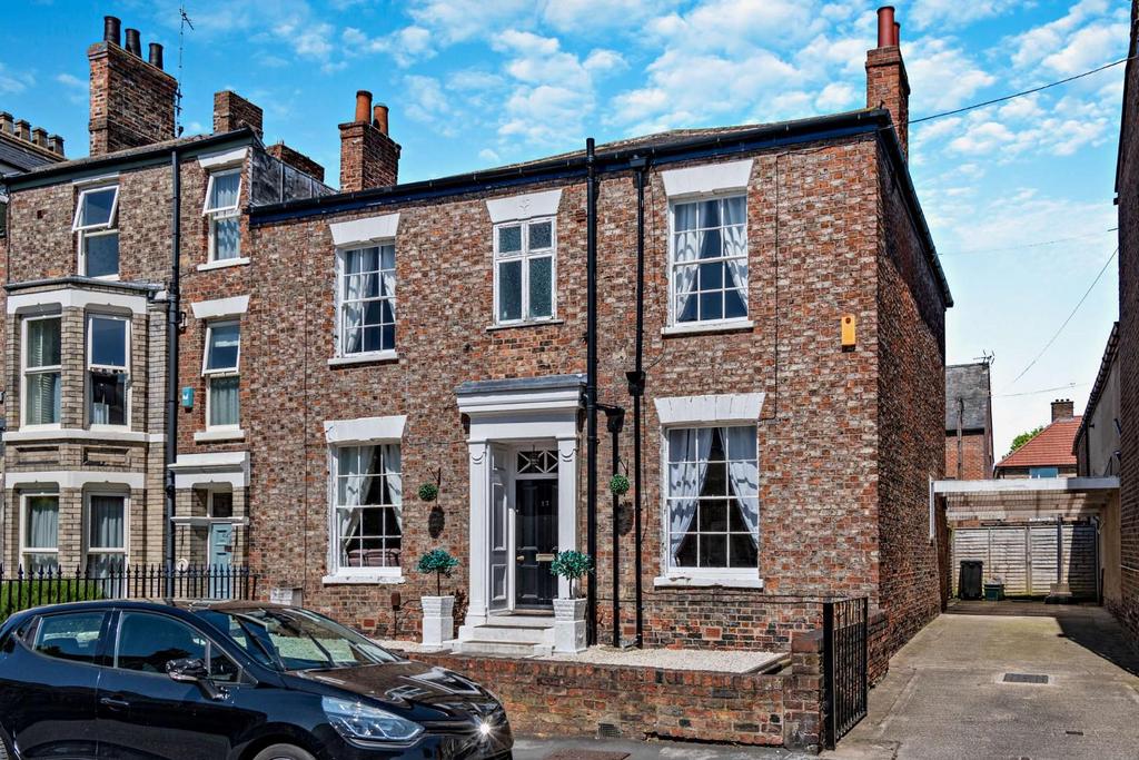 Penleys Grove Street, York 5 bed end of terrace house for sale £800,000