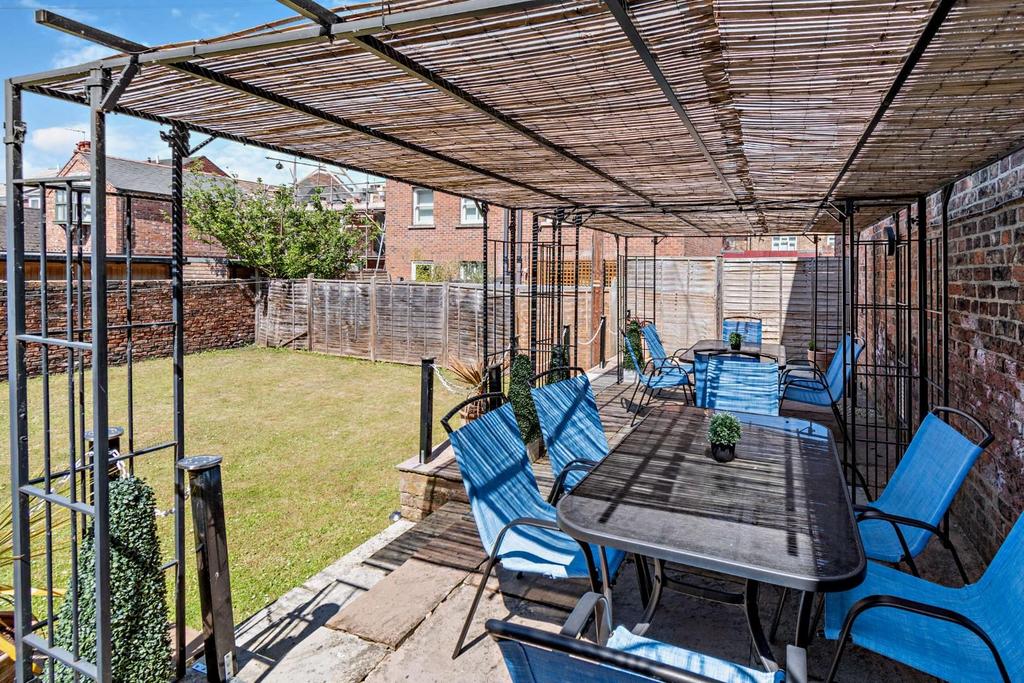 Penleys Grove Street, York 5 bed end of terrace house for sale £800,000