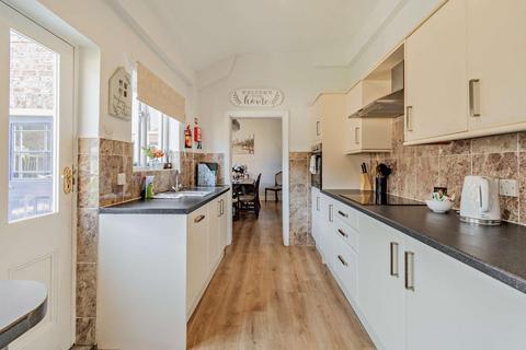 5 bedroom end of terrace house for sale, Penleys Grove Street, York