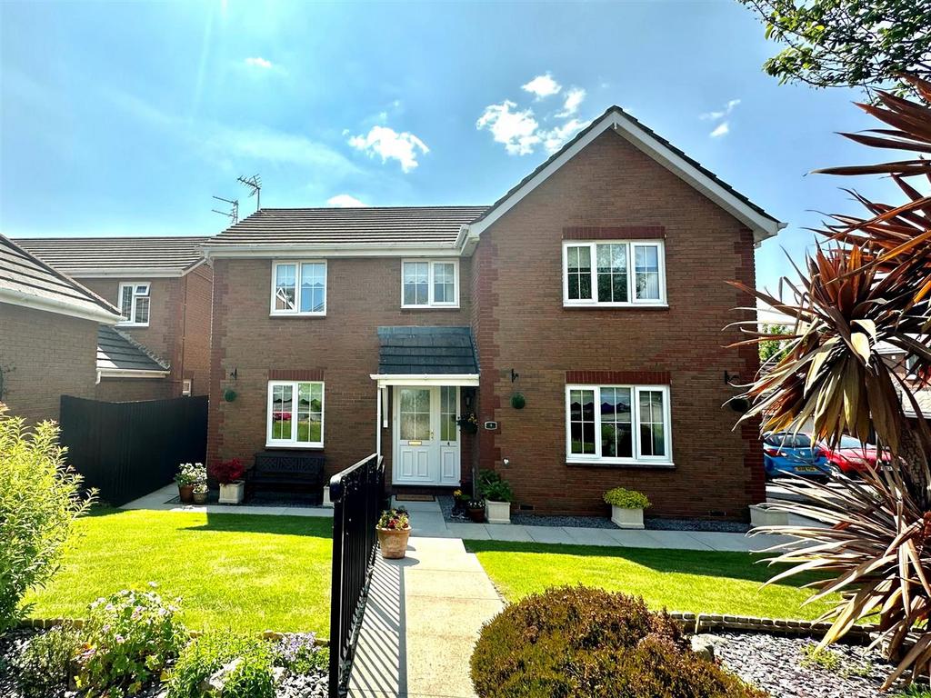 Clos Castell Newydd, Broadlands, Bridgend, Bridgend County Borough