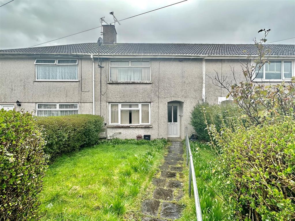 Pentre Place, Kenfig Hill, Bridgend... 3 bed terraced house £115,000