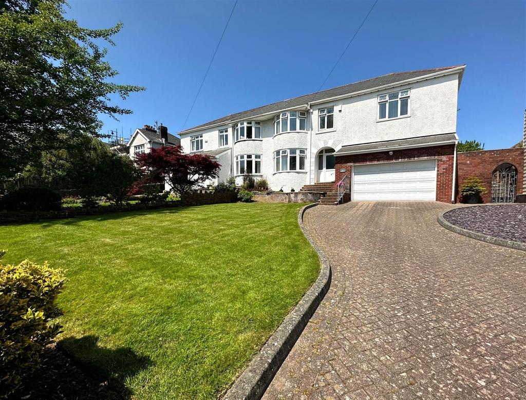 West Road, Bridgend, Bridgend County Borough, CF31 4HD 5 bed semi