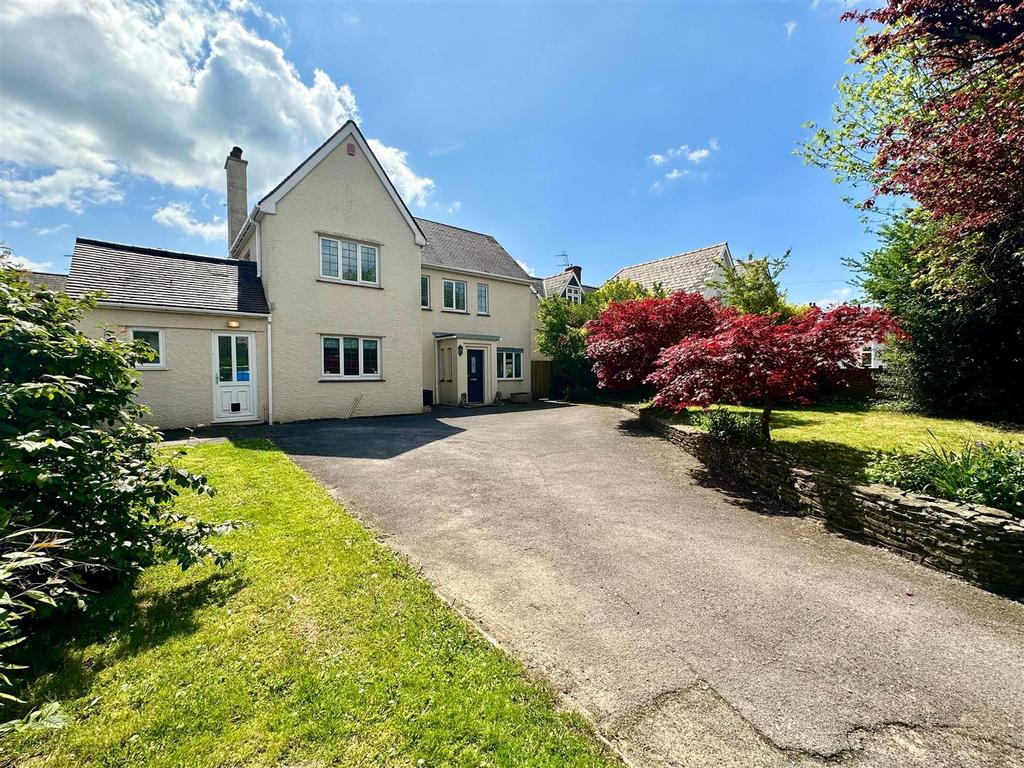 West Road, Bridgend, Bridgend County Borough, CF31 4HD 4 bed detached