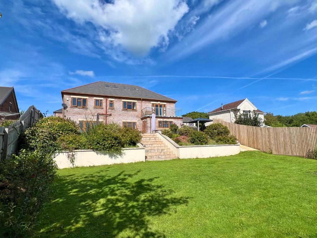 The Willows, HeolYCyw, Bridgend County Borough, CF35 6LL 5 bed