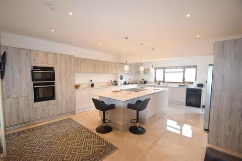 2 The Willows, Heol Y Cyw, Bridgend, CF35 6LL