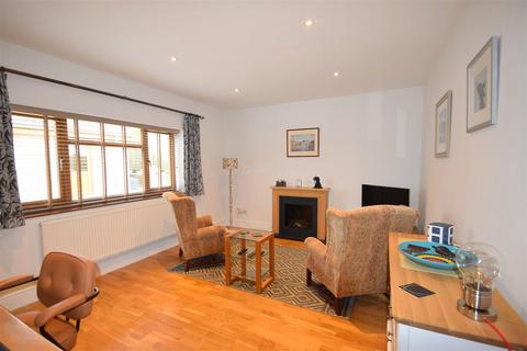 2 The Willows, Heol Y Cyw, Bridgend, CF35 6LL