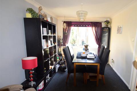 91 The Spinney, Brackla, Bridgend, CF31 2JE