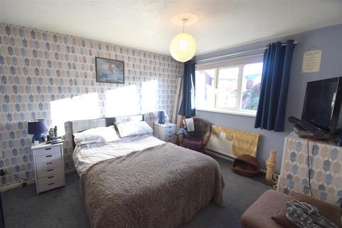 91 The Spinney, Brackla, Bridgend, CF31 2JE