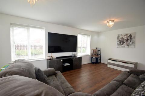 1 Clos Taylor, Coity, Bridgend, CF35 6GQ