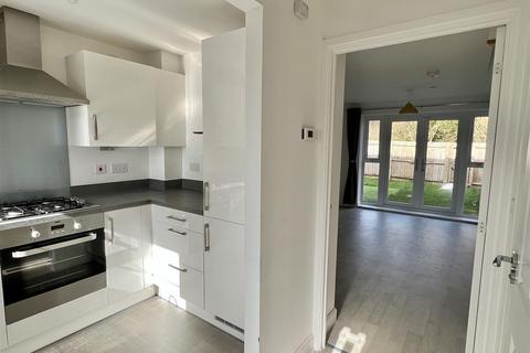 5 Cwrt Garreg, Bridgend, CF31 4EU