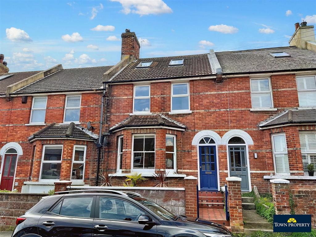 Hurst Road, Eastbourne 3 bed terraced house for sale £430,000