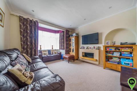 180 Broadfields Avenue, Edgware, HA8 8TF