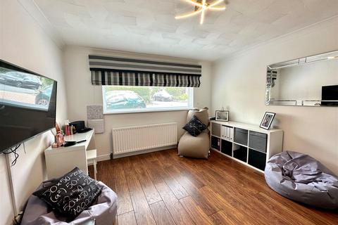 16 Danycoed, Blackmill, Bridgend, CF35 6ES