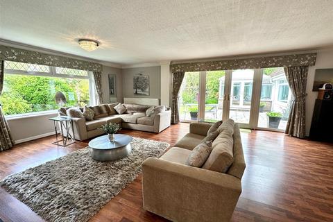 16 Danycoed, Blackmill, Bridgend, CF35 6ES