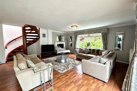 16 Danycoed, Blackmill, Bridgend, CF35 6ES