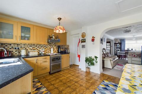 33 Heneage Crescent, New Addington, Croydon, CR0 0NX