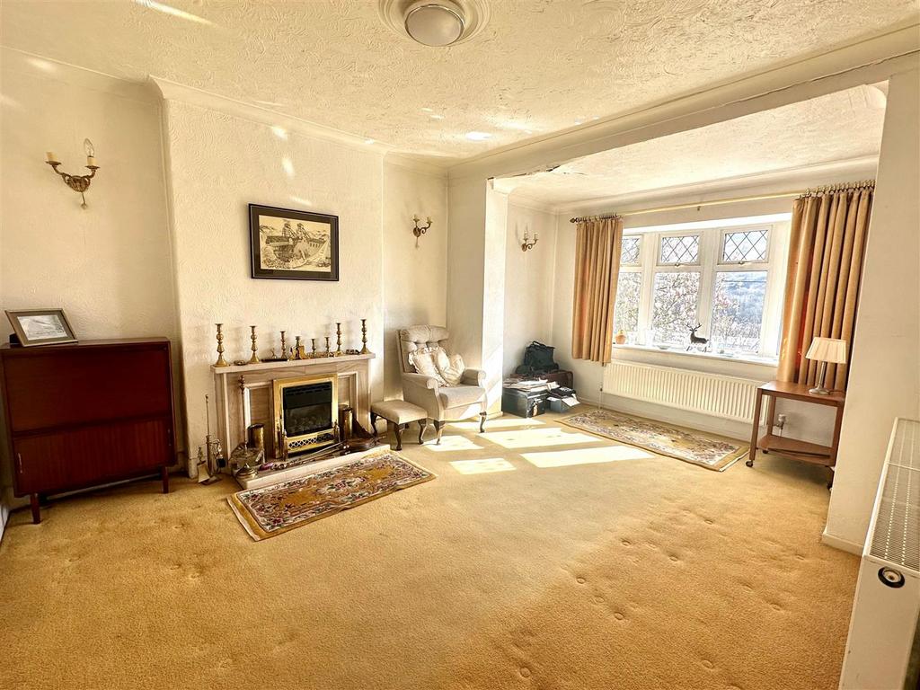 Picton Street, Maesteg, Bridgend County Borough, CF34 0HL 3 bed