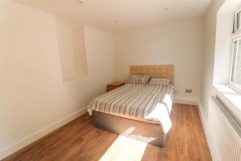 118 Spring Hills, Harlow, CM20 1TA