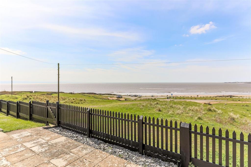 West Winds, OgmorebySea, Bridgend... 3 bed detached house for sale