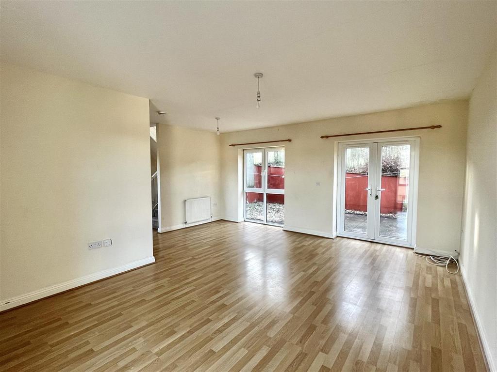 Duffryn Oaks Drive, Pencoed, Bridgend County Borough, CF35 6LZ 3 bed
