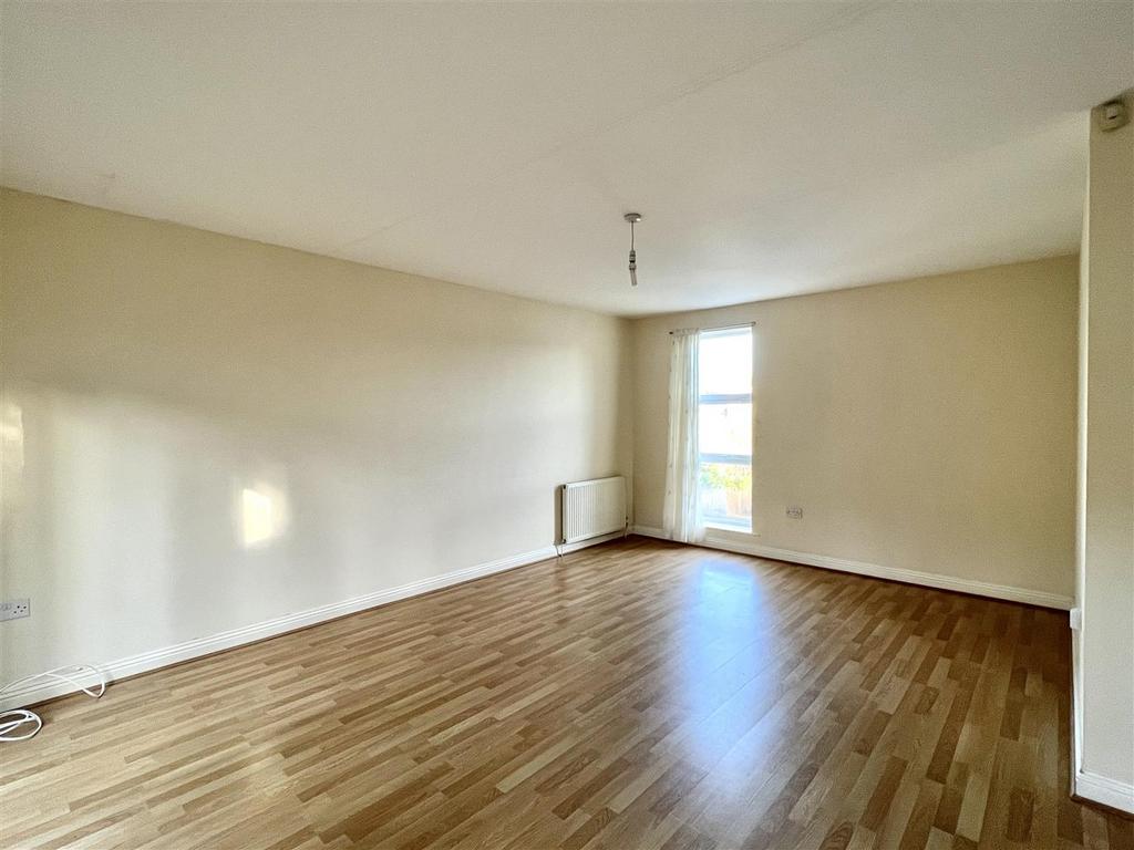 Duffryn Oaks Drive, Pencoed, Bridgend County Borough, CF35 6LZ 3 bed